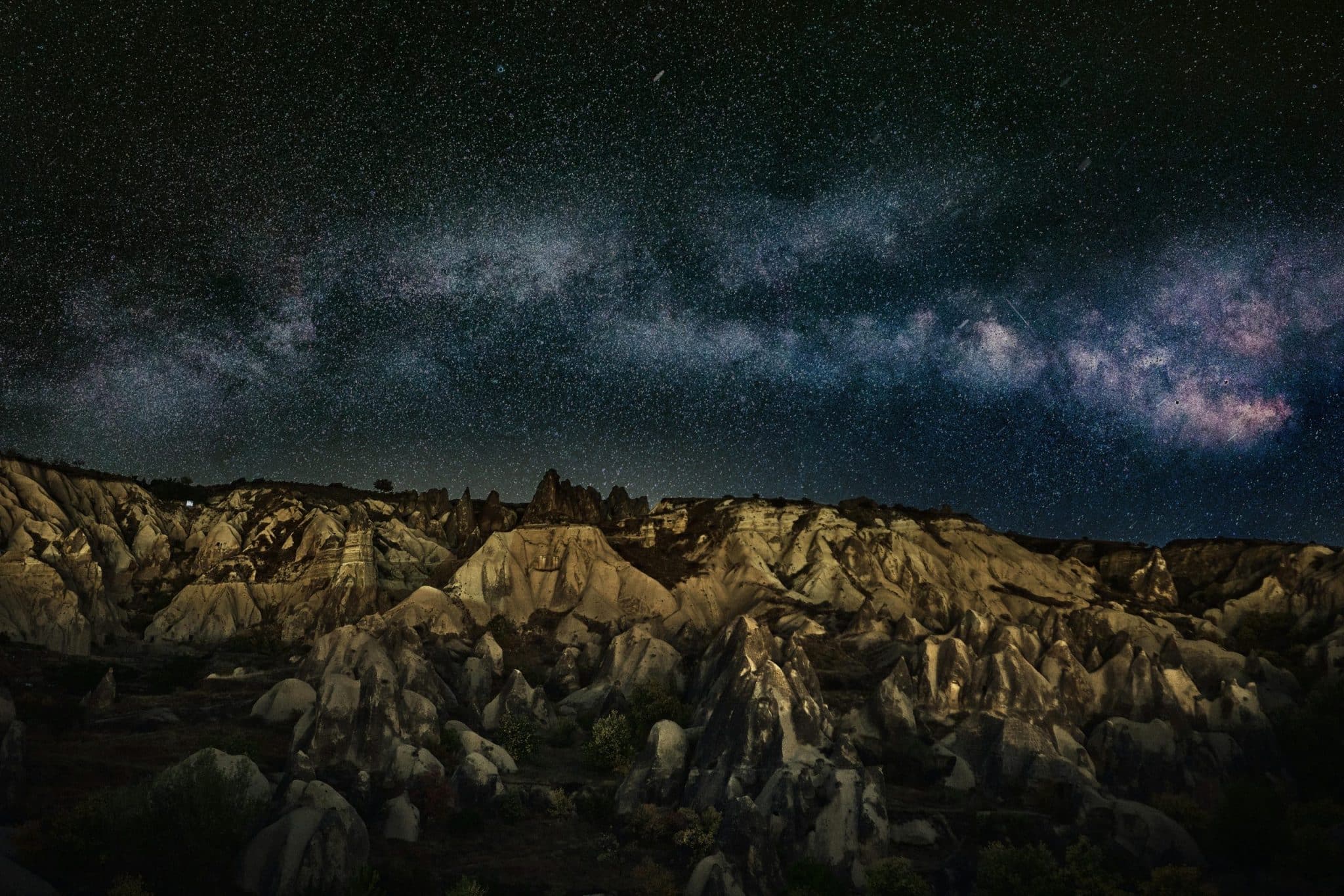 Zero-Gravity Getaways: Simulated Space Flights Over Earth’s Curvature