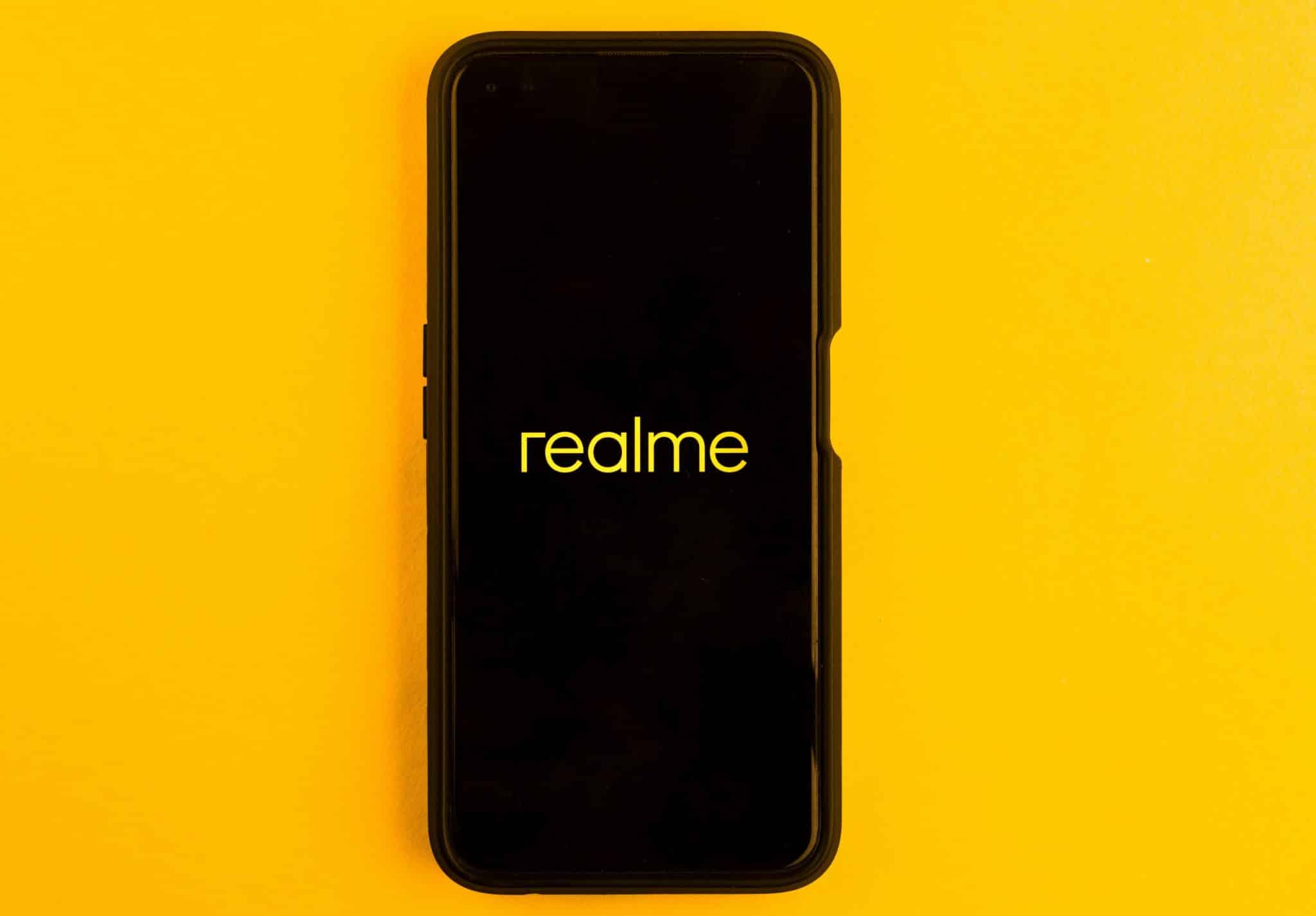 Realme DSLR Lens Concept: Attachable Camera Tech for Smartphones
